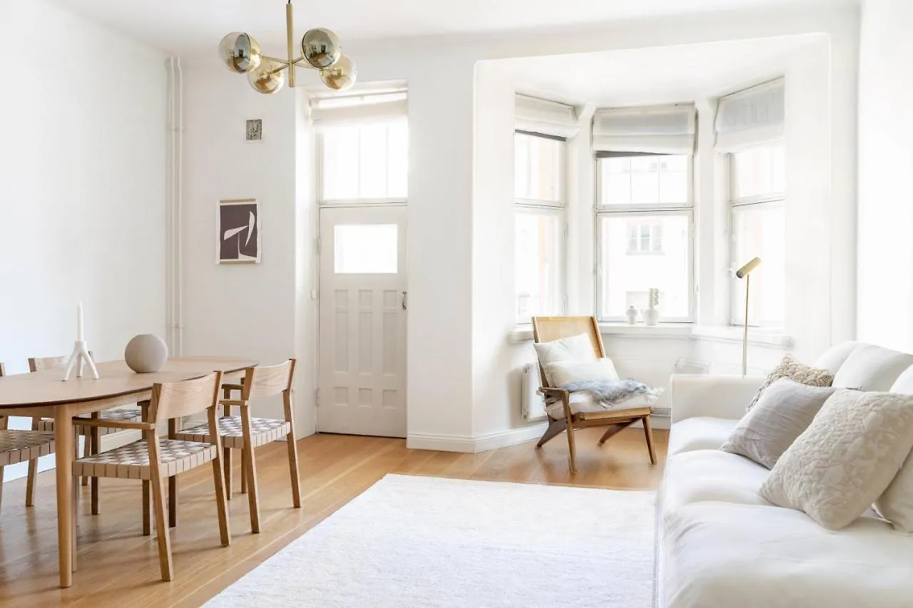 Roost Huvilakatu Helsinki Apartment